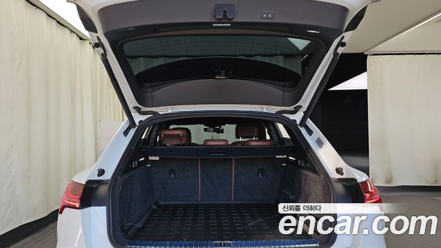 Audi e-tron 55 Quattro 2020 — фото 20