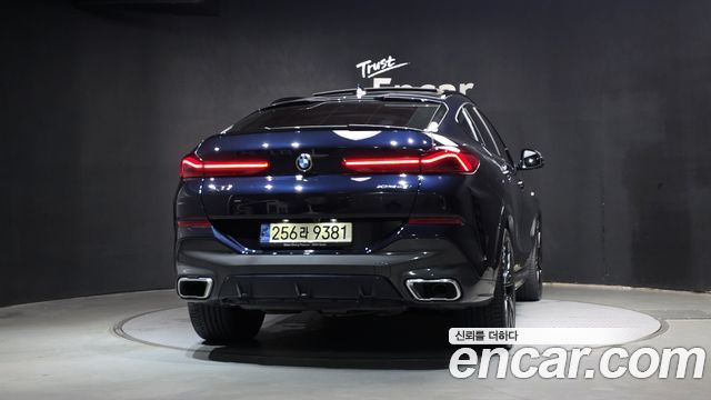 BMW X6 (G06) xDrive40i M Sports Online Exclusive Edition 2022 — фото 4