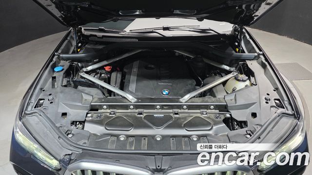 BMW X6 (G06) xDrive40i M Sports Online Exclusive Edition 2022 — фото 6