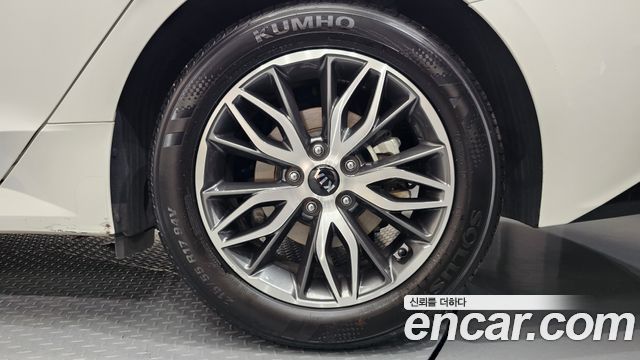 Kia K5 (III) 2.0 Noblesse 2021 — фото 21