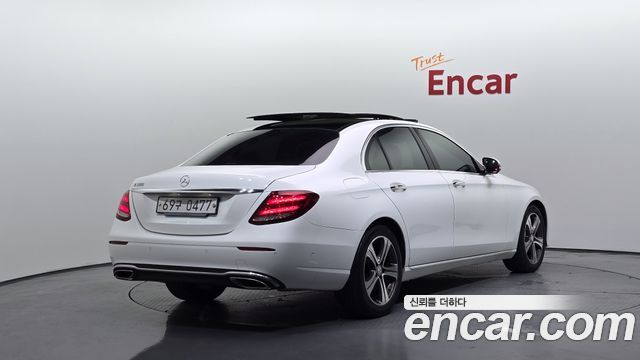 Mercedes-Benz E-Class (W213) E300 Avantgarde 2017 — фото 2