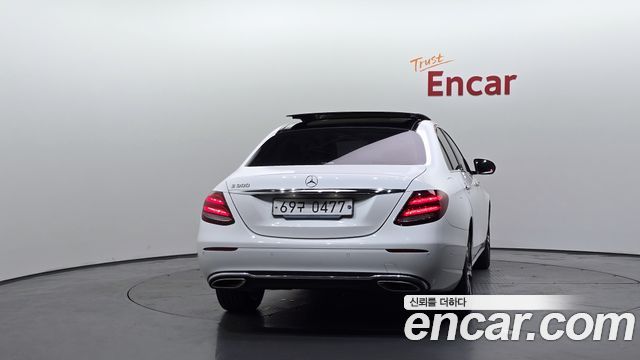 Mercedes-Benz E-Class (W213) E300 Avantgarde 2017 — фото 4