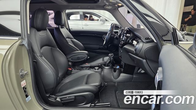 MINI Cooper HIGH Third Generation 2019 — фото 15