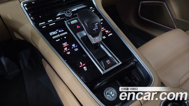 Porsche Panamera (971) 3.0 AWD 2018 — фото 9