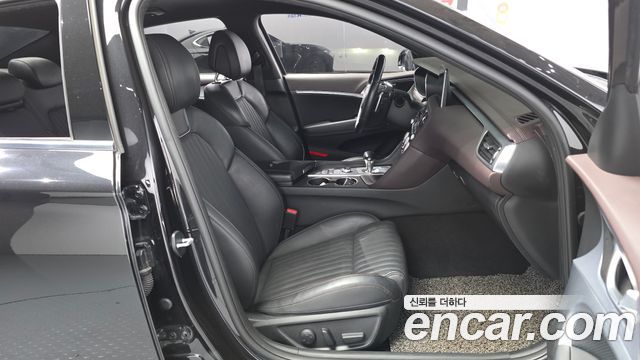 Genesis G70 2.0T AWD Supreme 2018 — фото 11