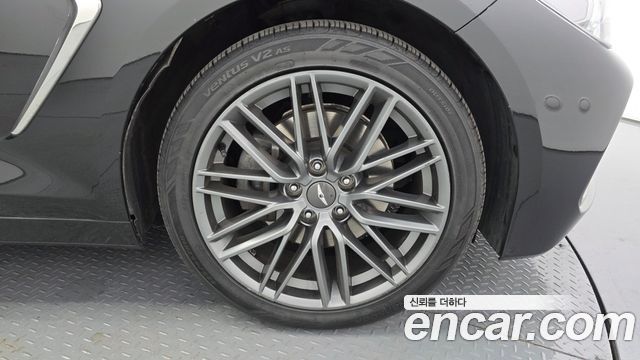 Genesis G70 2.0T AWD Supreme 2018 — фото 21