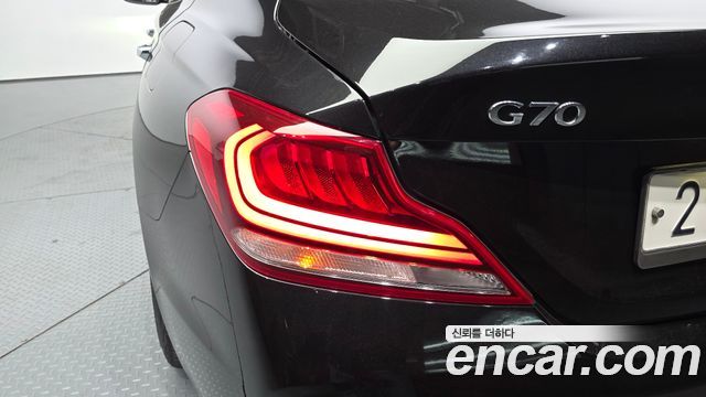 Genesis G70 2.0T AWD Supreme 2018 — фото 23