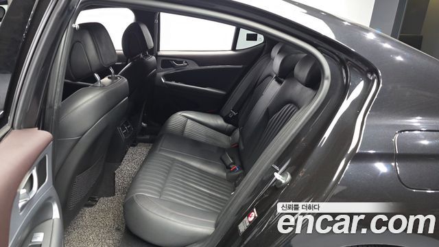 Genesis G70 2.0T AWD Supreme 2018 — фото 26