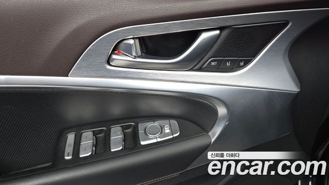 Genesis G70 2.0T AWD Supreme 2018 — фото 30