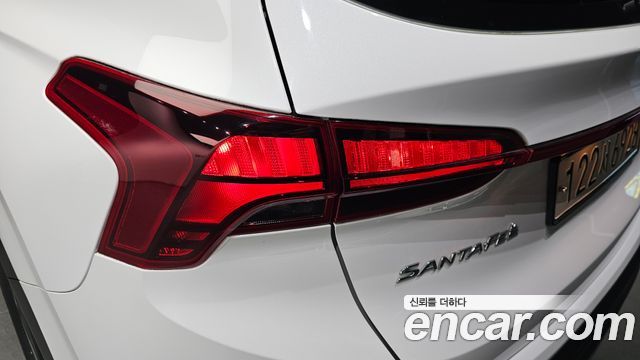 Hyundai Santa Fe HEV 1.6 2WD Exclusive 2022 — фото 23