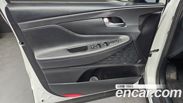 Hyundai Santa Fe HEV 1.6 2WD Exclusive 2022 — фото 24