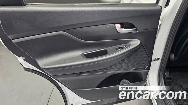 Hyundai Santa Fe HEV 1.6 2WD Exclusive 2022 — фото 25
