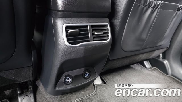 Hyundai Santa Fe HEV 1.6 2WD Exclusive 2022 — фото 30