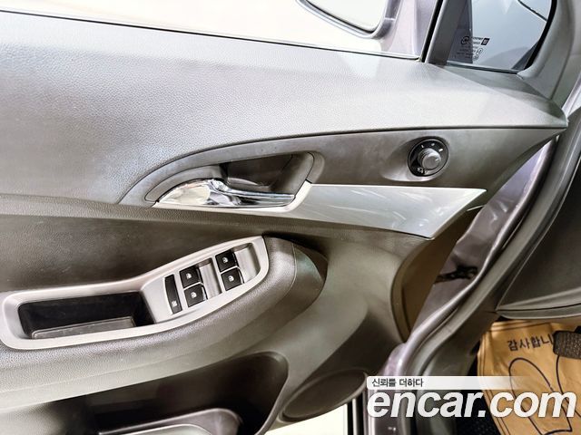 Chevrolet Orlando 2.0 Diesel LTZ Premium 2013 — фото 10