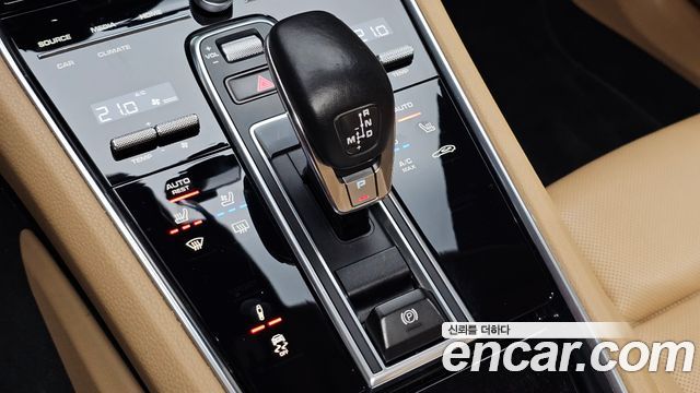 Porsche Panamera (971) 3.0 AWD 2018 — фото 9