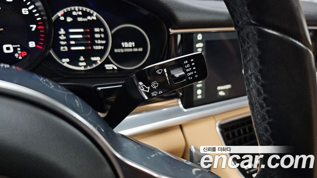 Porsche Panamera (971) 3.0 AWD 2018 — фото 16