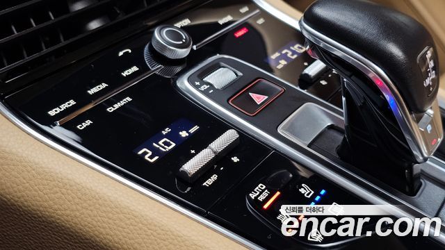 Porsche Panamera (971) 3.0 AWD 2018 — фото 27