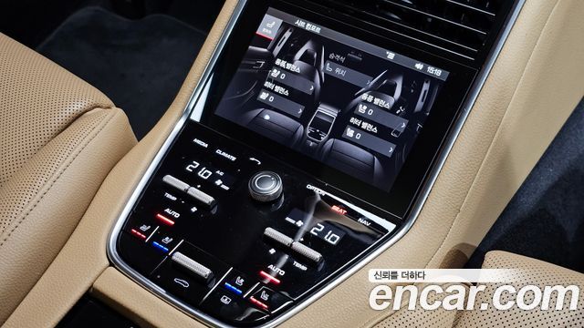 Porsche Panamera (971) 3.0 AWD 2018 — фото 28