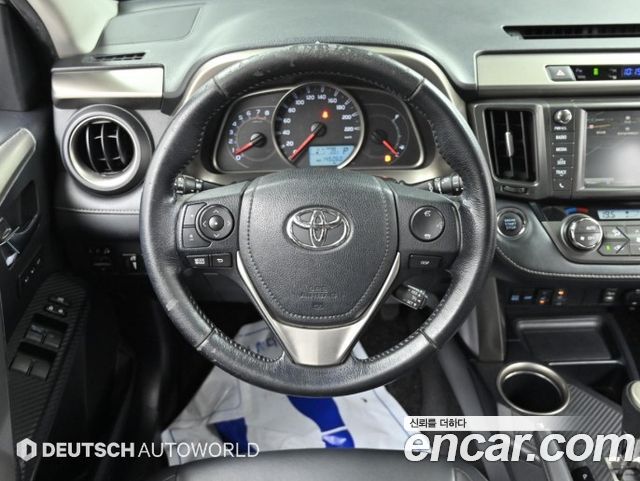 Toyota RAV4 2.5 4WD 4th 2013 — фото 17