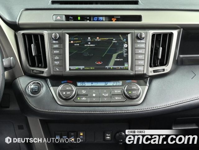 Toyota RAV4 2.5 4WD 4th 2013 — фото 18