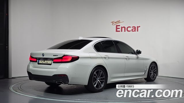 BMW 5 Series (G30) 520i M Sport 2021 — фото 2
