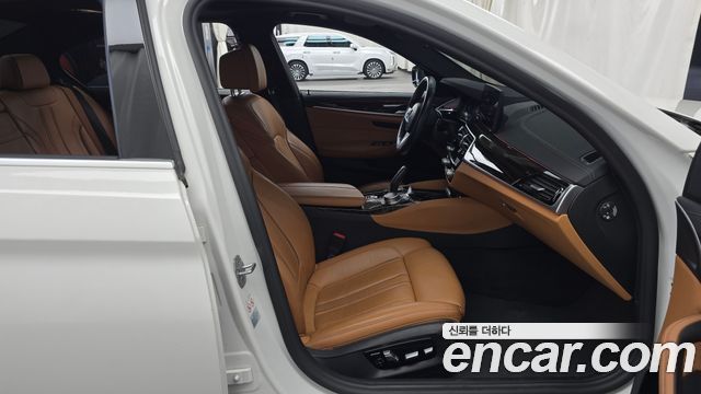BMW 5 Series (G30) 520i M Sport 2021 — фото 26