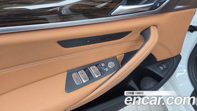 BMW 5 Series (G30) 520i M Sport 2021 — фото 28