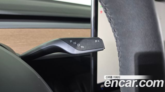 Tesla Model Y Long Range AWD 2022 — фото 9