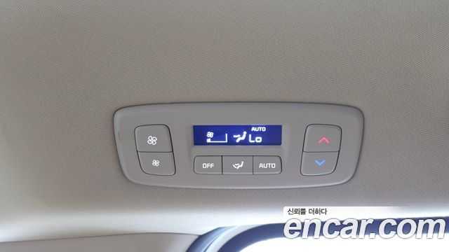 Kia Carnival (IV) Diesel 9-Seater Prestige 2023 — фото 31