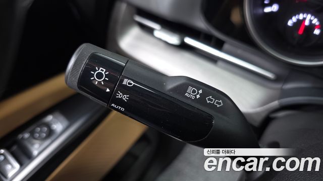 Kia Carnival (IV) Diesel 9-Seater Prestige 2023 — фото 32