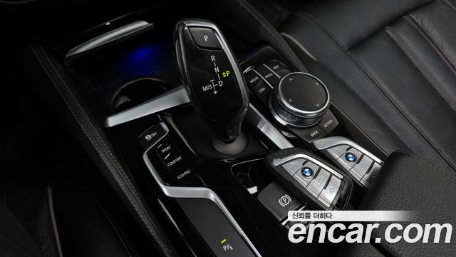 BMW 5 Series (G30) 520d Luxury Special Edition 2018 — фото 9