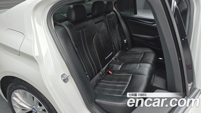 BMW 5 Series (G30) 520d Luxury Special Edition 2018 — фото 12