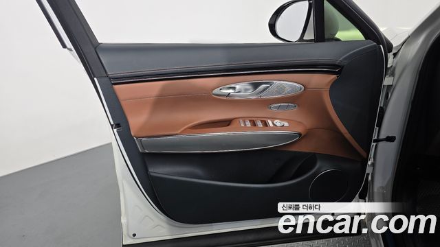 Genesis GV70 2.5T Gasoline 2WD 2024 — фото 30