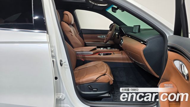 Genesis GV70 2.5T Gasoline 2WD 2024 — фото 32