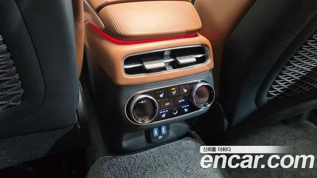 Genesis GV70 2.5T Gasoline 2WD 2024 — фото 35