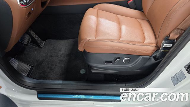 Genesis GV70 2.5T Gasoline 2WD 2024 — фото 36