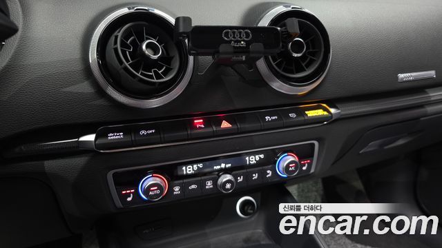 Audi A3 40 TFSI 8V 2019 — фото 17