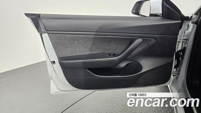 Tesla Model 3 Long Range AWD 2021 — фото 30