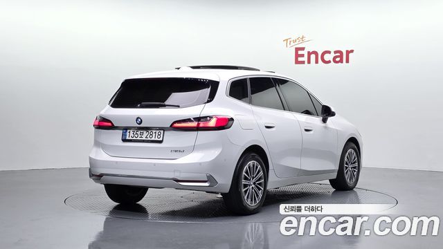 BMW 2 Series Active Tourer (U06) 218d Luxury 2022 — фото 2