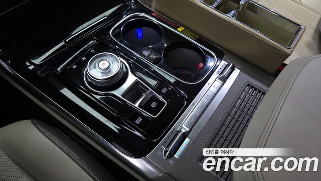 Kia Carnival (IV) Diesel 9-Seater Hi-Limousine Signature 2022 — фото 9