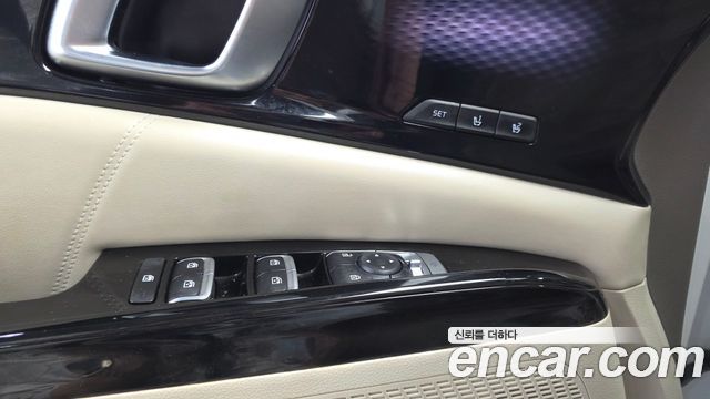 Kia Carnival (IV) Diesel 9-Seater Hi-Limousine Signature 2022 — фото 35