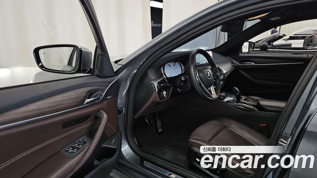 BMW 5 Series (G30) 530i M Sport Package Plus 2017 — фото 10