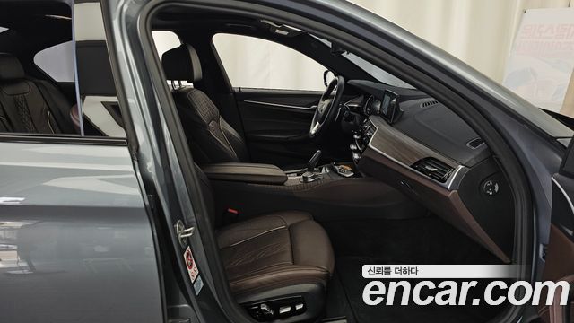 BMW 5 Series (G30) 530i M Sport Package Plus 2017 — фото 15