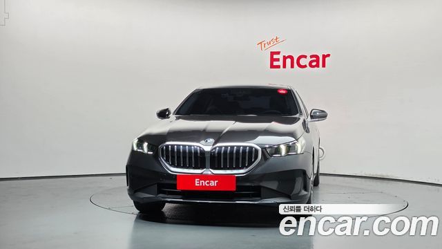 BMW 5 Series (G60) 520i 2025 — фото 3