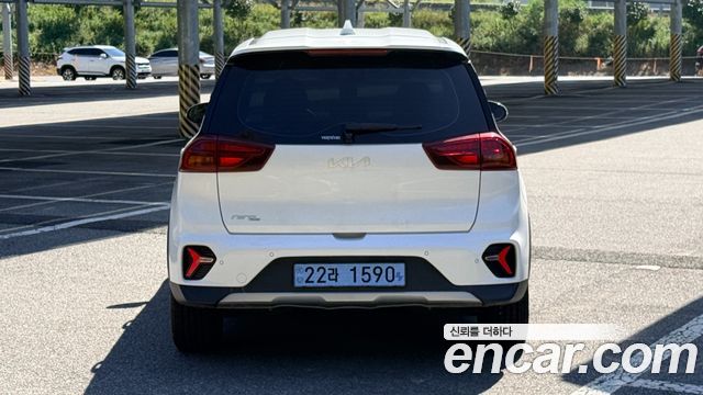 Kia Niro Plus Air (Taxi Trim) 2024 — фото 4