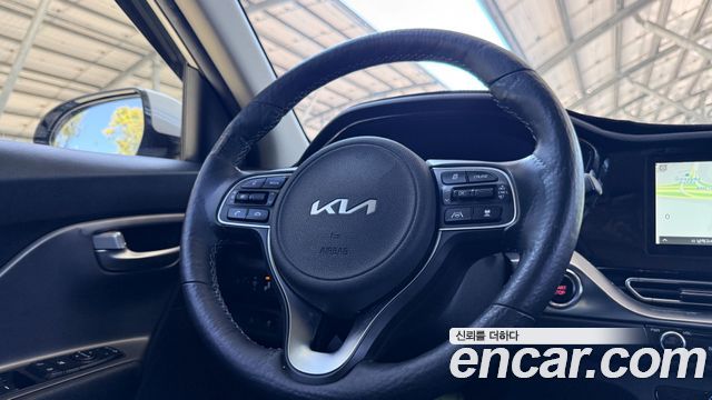 Kia Niro Plus Air (Taxi Trim) 2024 — фото 15