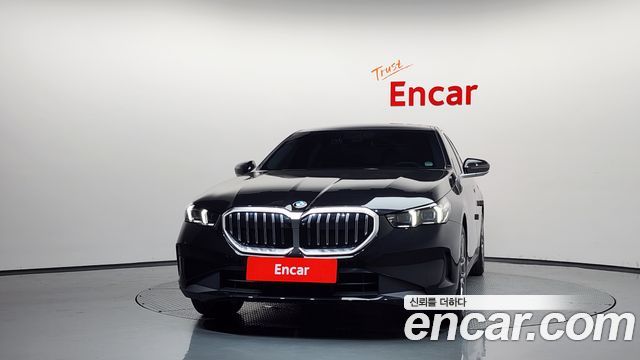 BMW 5 Series (G60) 530i xDrive 2025 — фото 3