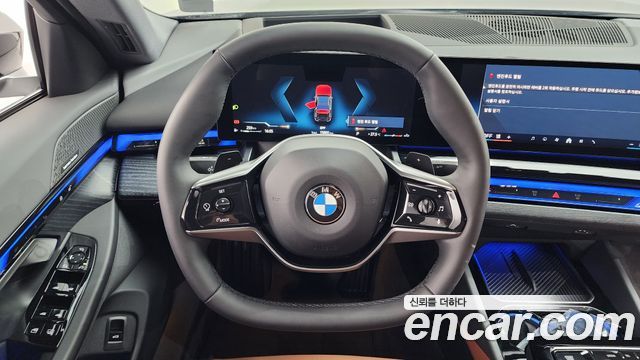 BMW 5 Series (G60) 530i xDrive 2025 — фото 14