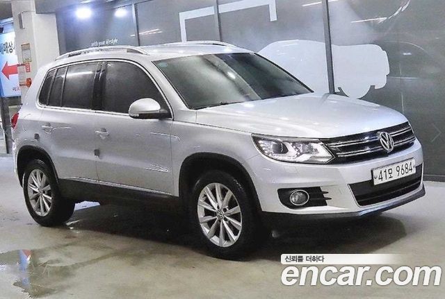 Volkswagen Tiguan 2.0 TDI Comfort 5N 2015 — фото 1