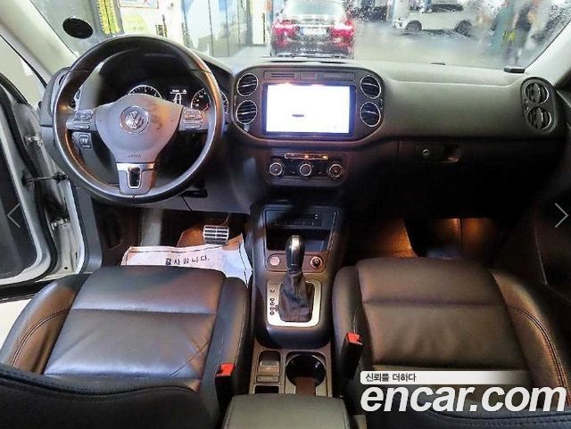 Volkswagen Tiguan 2.0 TDI Comfort 5N 2015 — фото 10